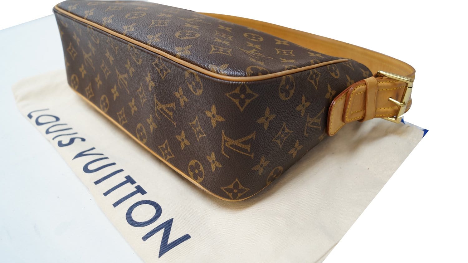 Louis Vuitton Multipli-Cite Brown Canvas Monogram Bag // Excellent