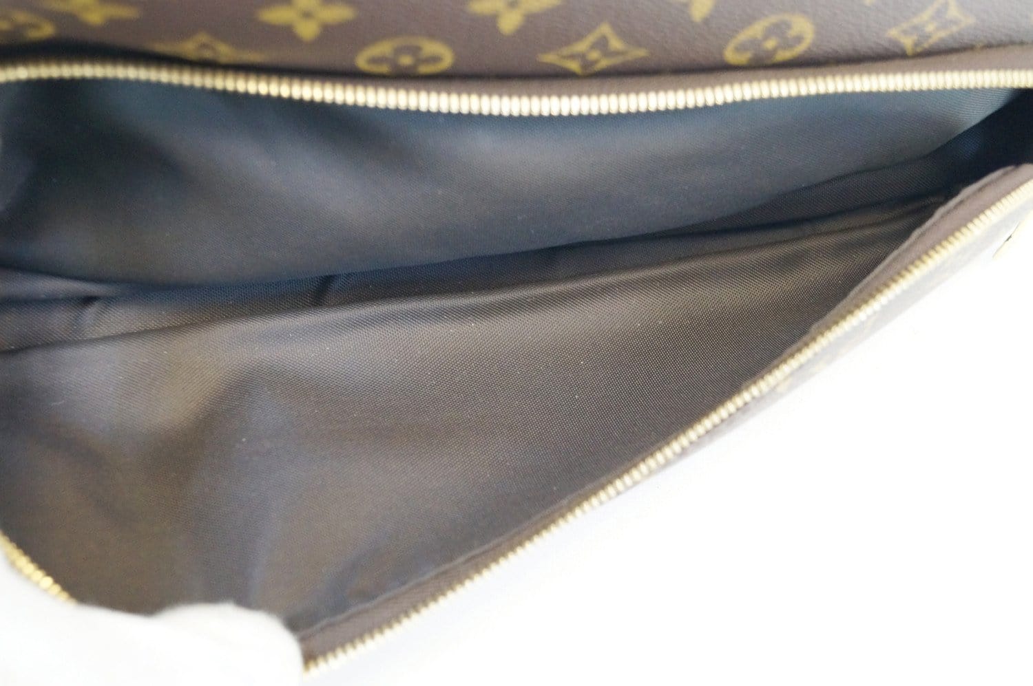 Louis Vuitton-Monogram Evasion MM Travel Bag - Couture Traders