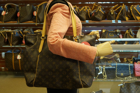 LOUIS VUITTON Monogram Totally Gm Tote Shoulder Bag