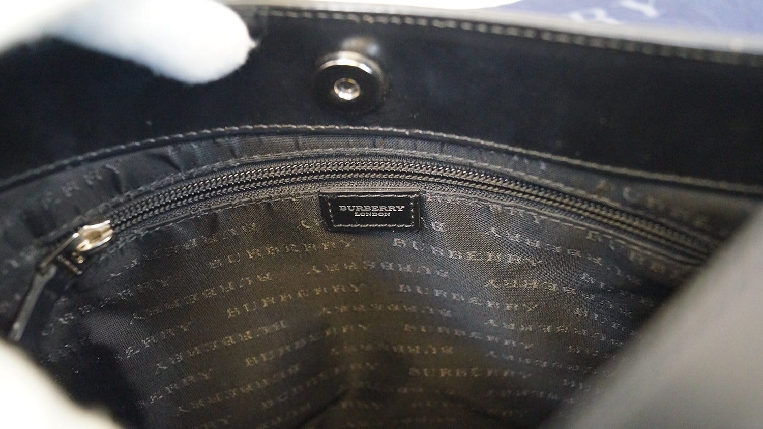 Burberry Nova Check Handbag – DAC