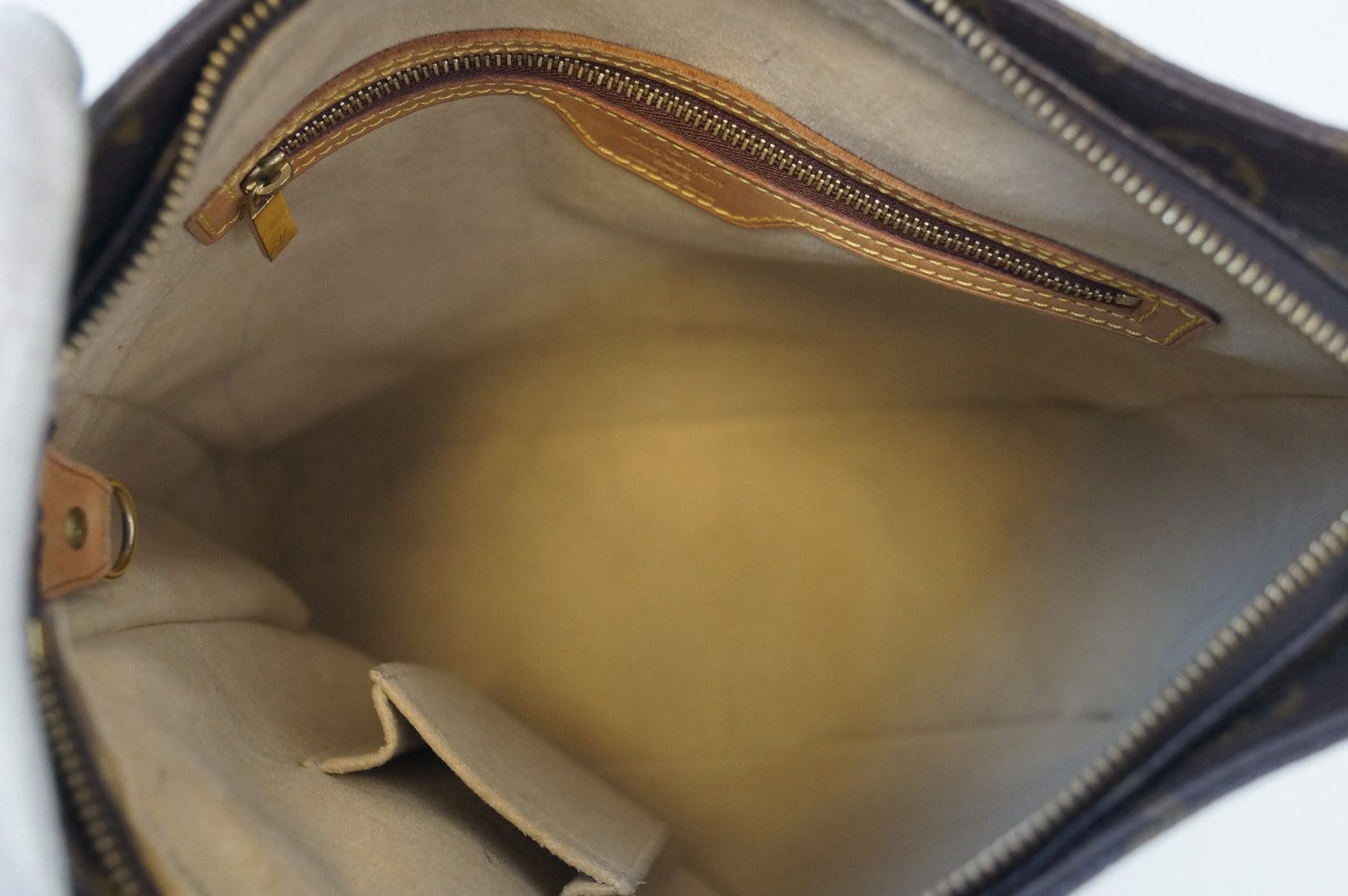 3ac2886] Auth Louis Vuitton Shoulder Bag Monogram Looping GM M51145