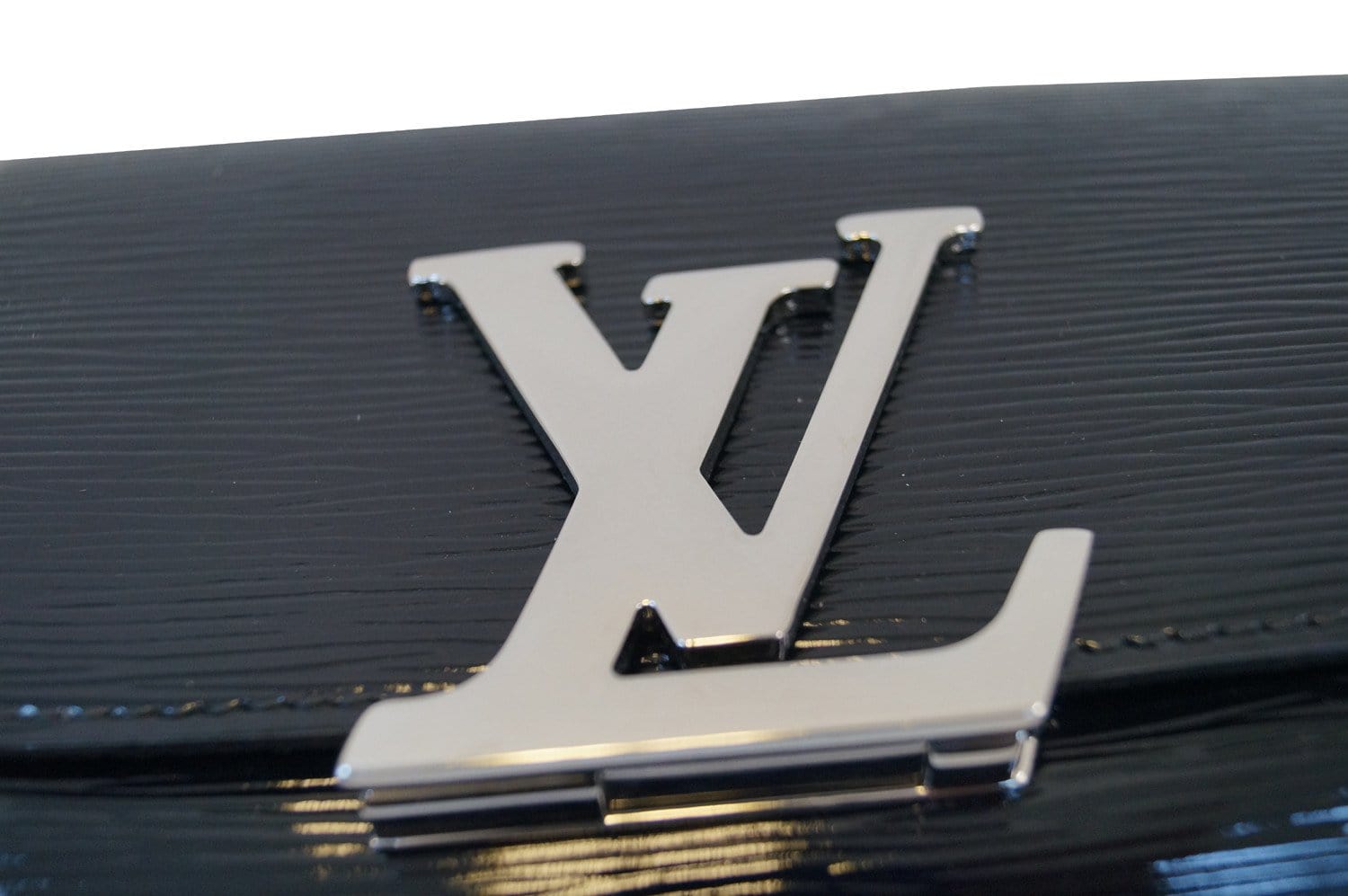 Louis Vuitton Epi Leather Bag – LuxuryPromise