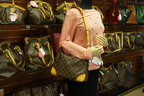 LOUIS VUITTON Monogram Boulogne 30 Shoulder Bag