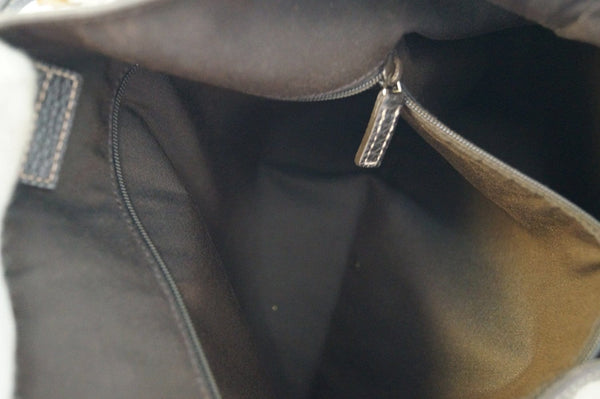 Gucci Abbey - Gucci GG Canvas Coated Shoulder Bag- interior