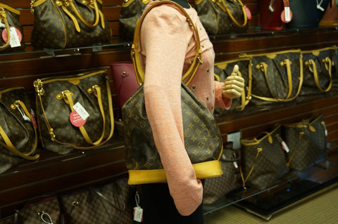 LOUIS VUITTON Monogram Deauville Boston Travel Handbag