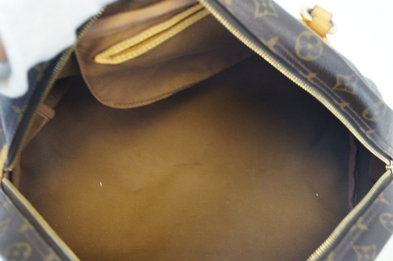 How the Louis Vuitton Montorgueil GM purse has aged 