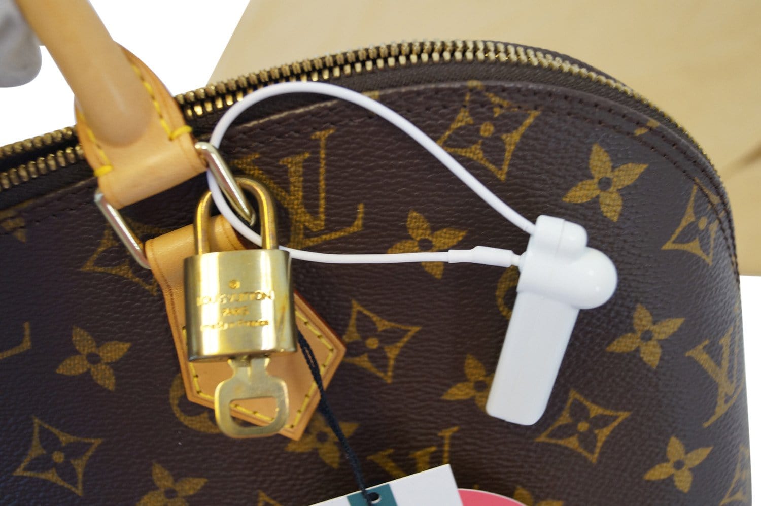 Louis Vuitton Alma bag in brown monogram canvas customized Picsou loves  Money Cloth ref.341396 - Joli Closet