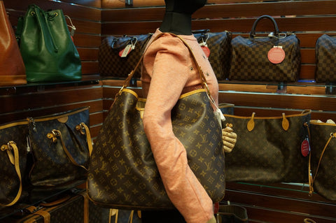 LOUIS VUITTON Monogram Delightful MM Shoulder Bag