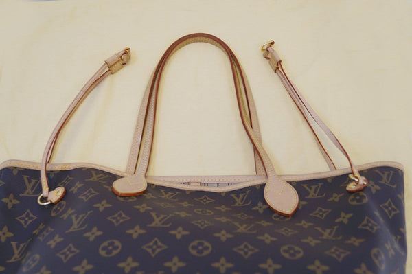 LOUIS VUITTON Monogram Neverfull MM Shoulder Bag