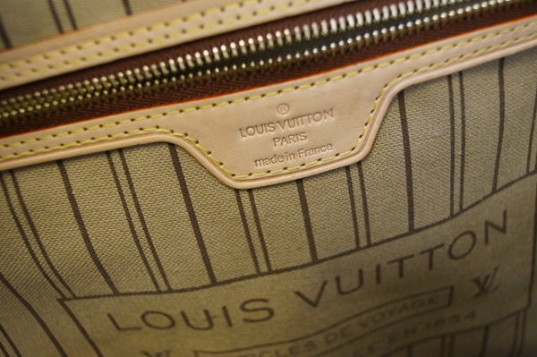 LOUIS VUITTON Monogram Neverfull MM Shoulder Bag