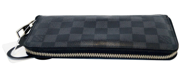 LOUIS VUITTON Damier Graphite Vertical Zippy Wallet