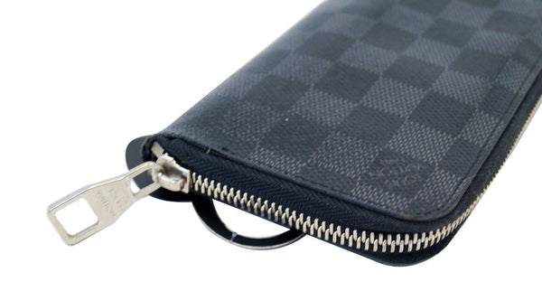 LOUIS VUITTON Damier Graphite Vertical Zippy Wallet