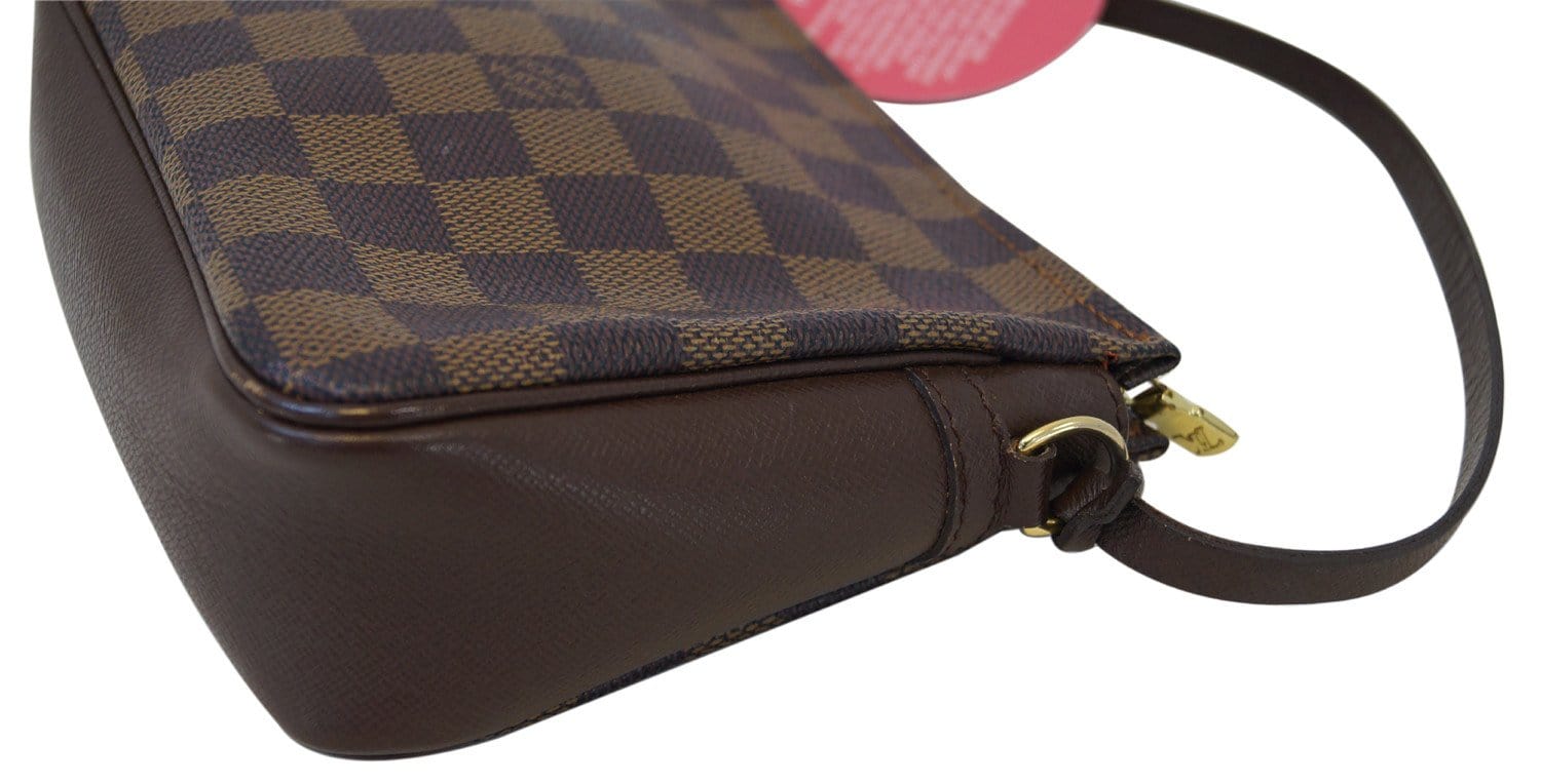 🔹FLASH SALE🔹 Louis Vuitton Lipstick Case Bag Our Price: $1200