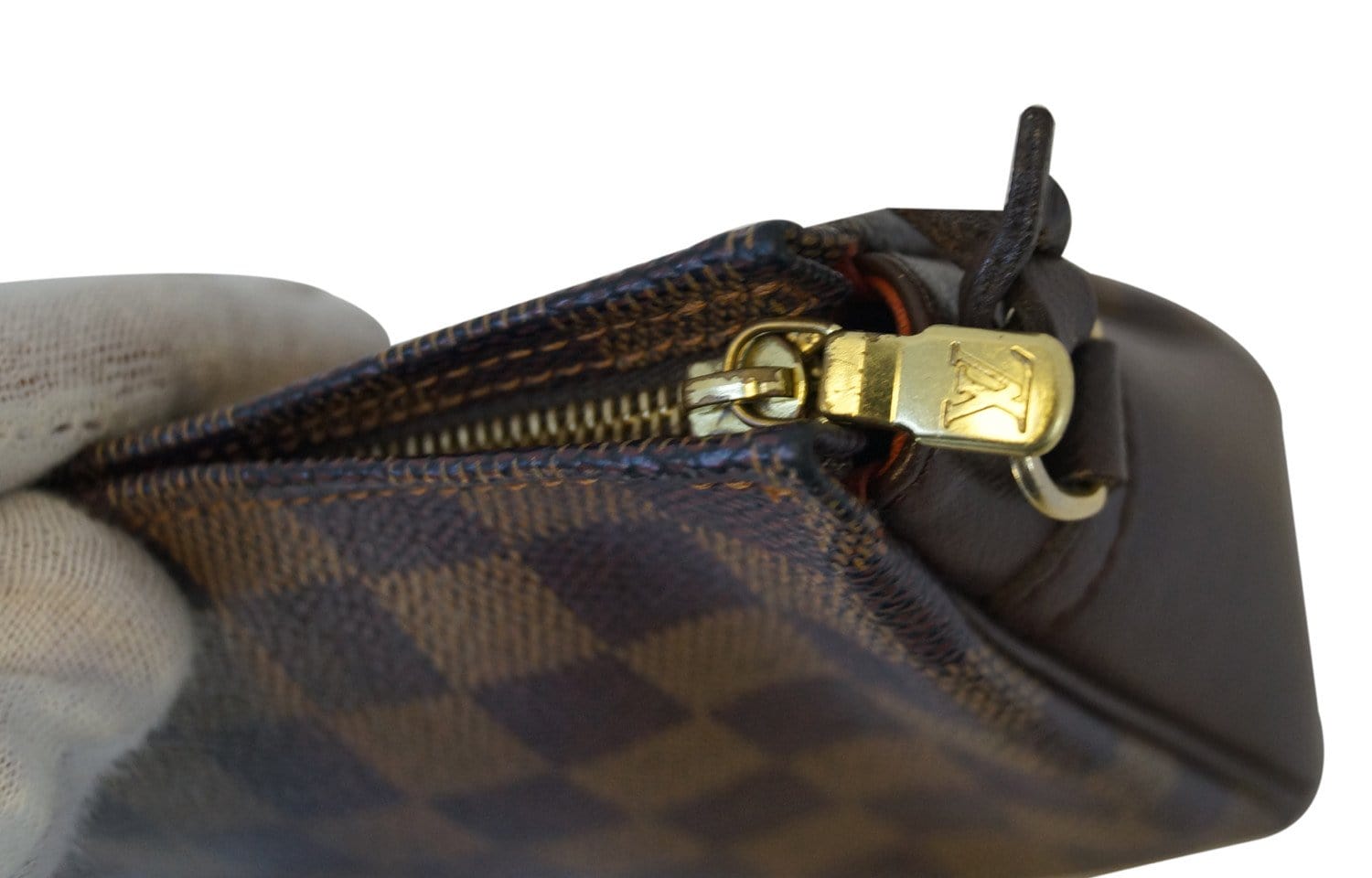 CONVERT 🇳🇬 on X: Louis Vuitton Pam 🔥🥶🤗 Size 41-45 30,000