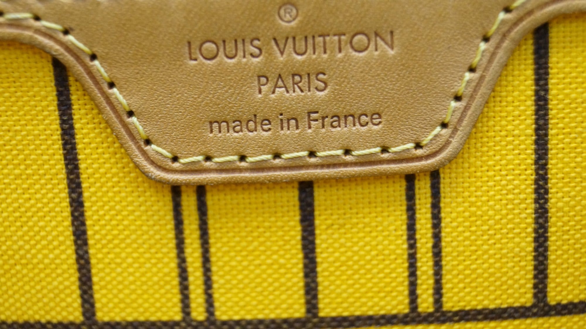 Neverfull leather tote Louis Vuitton Yellow in Leather - 36925087