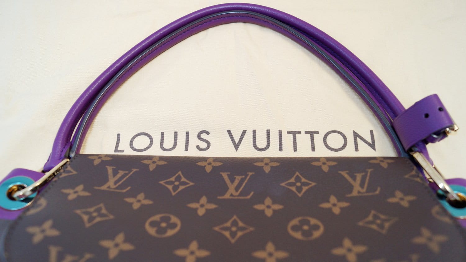  Louis Vuitton, Pre-Loved Purple Monogram Canvas Pallas, Purple  : Luxury Stores
