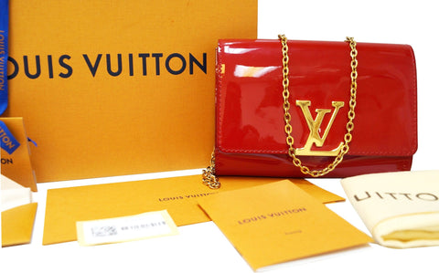 LOUIS VUITTON Red Patent Leather Louise Clutch Shoulder Crossbody Bag