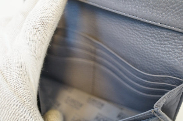 Michael Kors Jet Set Wallet Slim Flap Bag in Gray inside pockets 