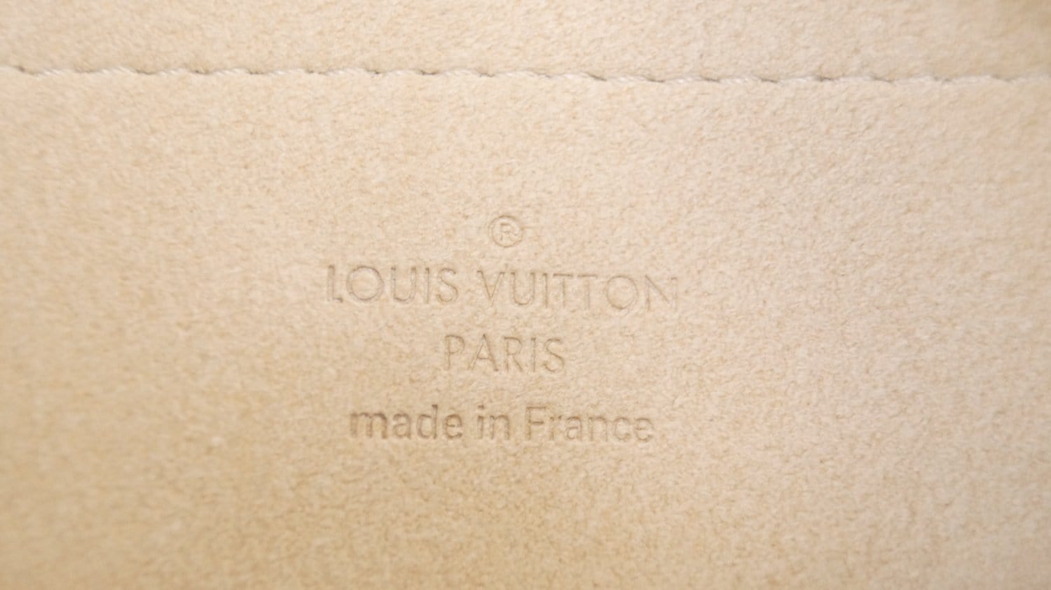 Louis Vuitton Damier Azur Trunks Labels Pochette Milla MM - modaselle