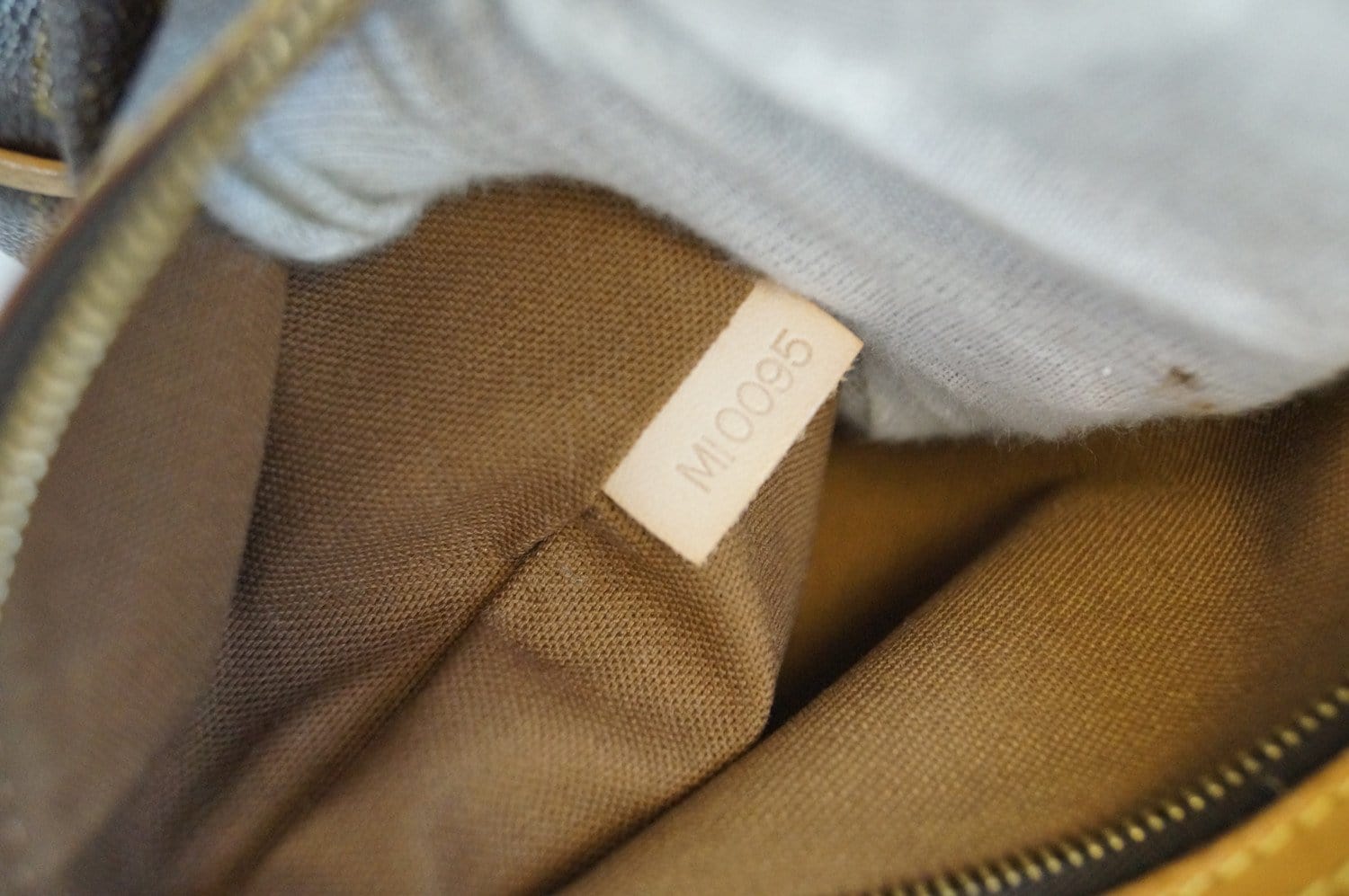 LOUIS VUITTON Pochette Bosphore Damier Ebene Brown Messenger Bag Crossbody  Leather ref.198702 - Joli Closet