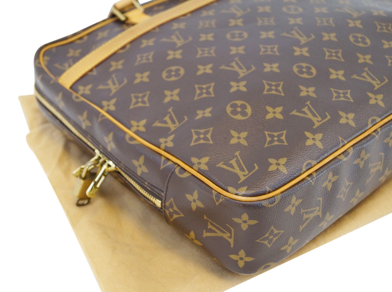Louis Vuitton Monogram Poche Documents Briefcase 862608