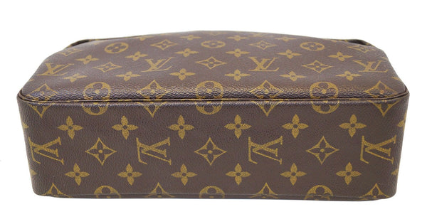 LOUIS VUITTON Monogram Trousse Toilette 28 Pouch