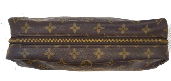 LOUIS VUITTON Monogram Trousse Toilette 28 Pouch