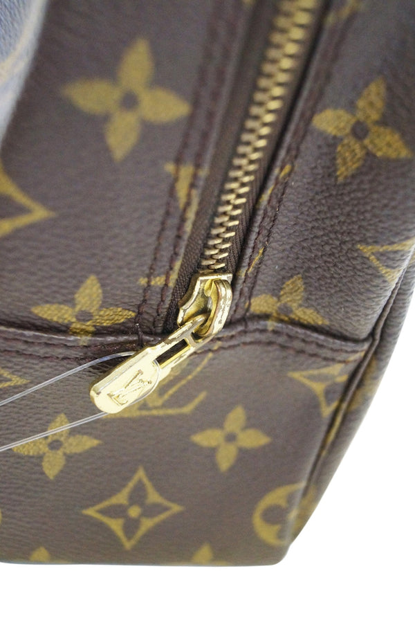 LOUIS VUITTON Monogram Trousse Toilette 28 Pouch