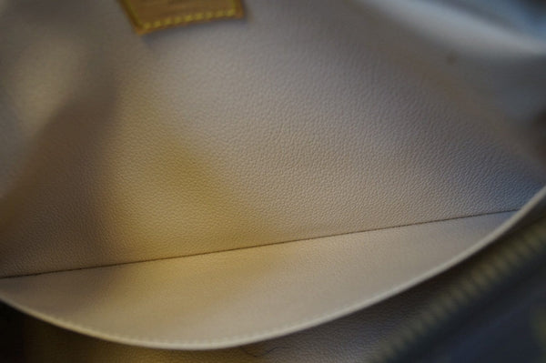 LOUIS VUITTON Monogram Trousse Toilette 28 Pouch