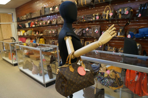 LOUIS VUITTON Monogram Speedy 30 Handbag Purse