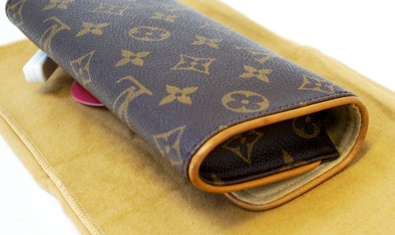 Louis Vuitton Monogram Pochette Twin PM Brown Leather Cloth ref.100505 -  Joli Closet
