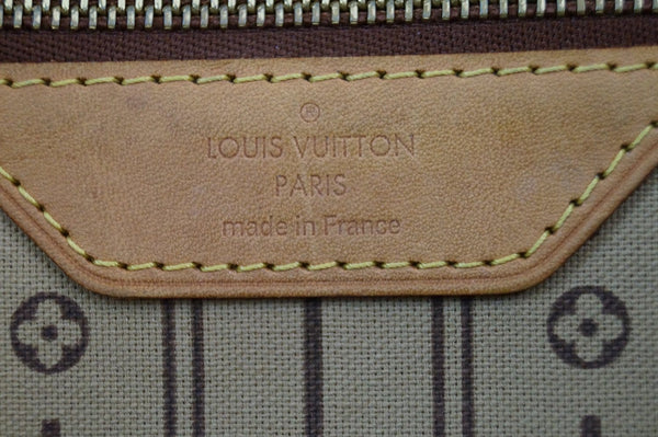LOUIS VUITTON  Monogram Neverfull MM Shoulder Bag