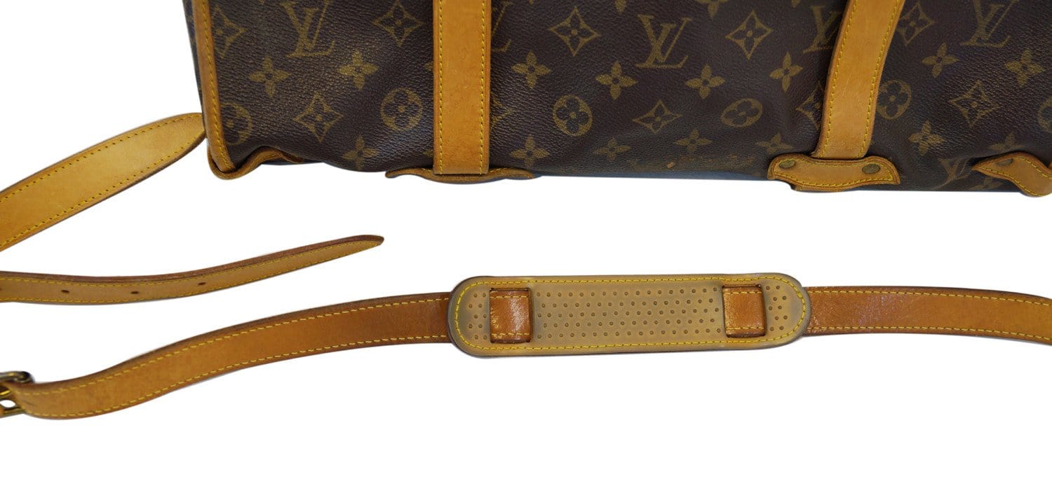 Louis Vuitton 1990 pre-owned Monogram Saumur 43 Shoulder Bag - Farfetch