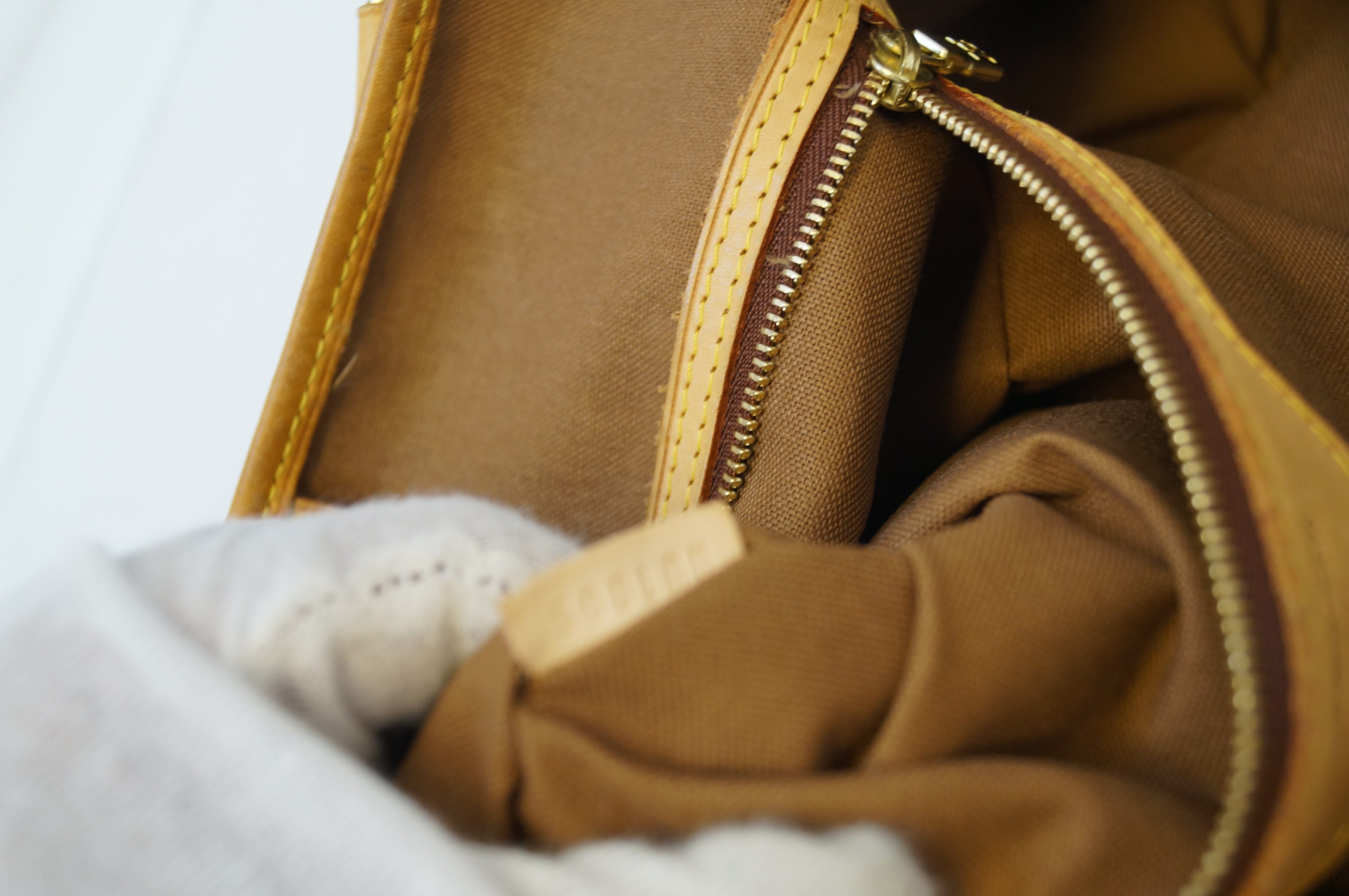 Batignolles cloth tote Louis Vuitton Beige in Cloth - 33844685