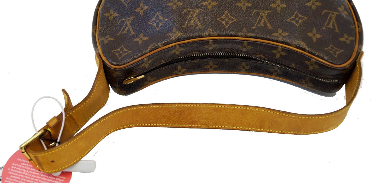 Louis Vuitton croissant MM 🥐 Product code: 87902