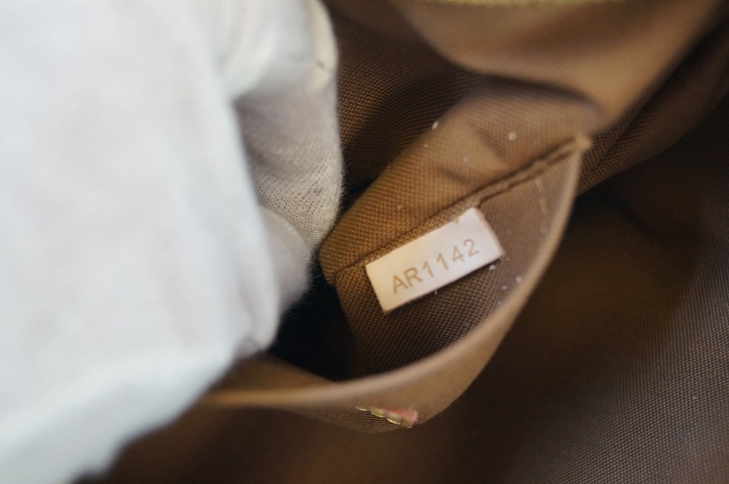 Louis Vuitton Monogram Thames PM M56384 Brown Cloth ref.903868 - Joli Closet