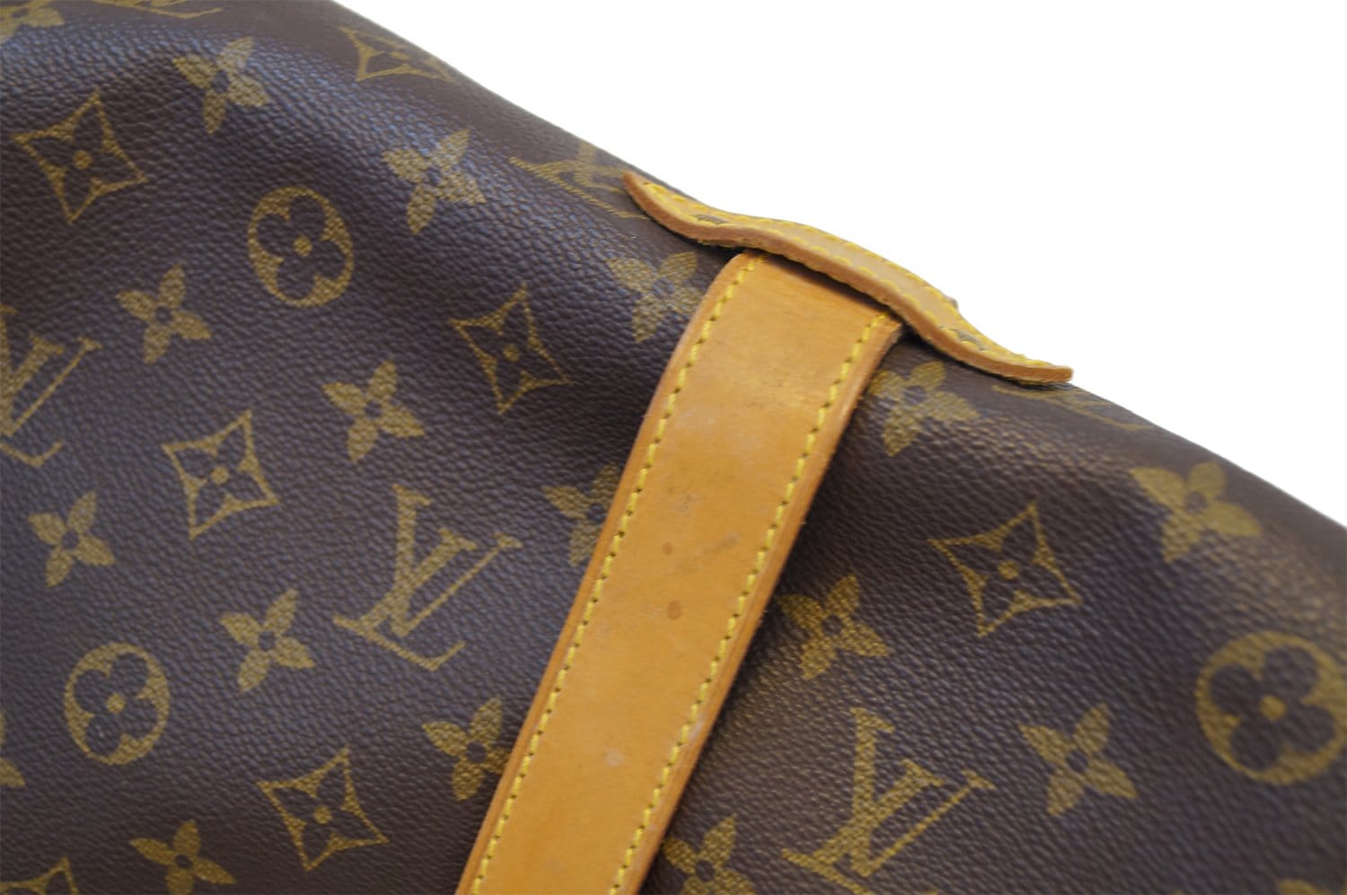 Vintage Louis Vuitton Monogram Canvas Saumur 35 Crossbody Bag AR0933 0 –  KimmieBBags LLC