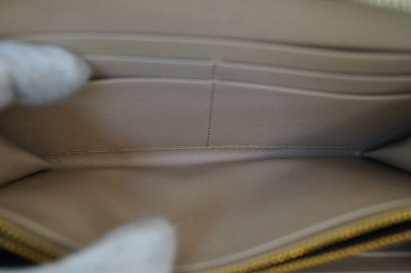 Prada Saffiano Leather Wallet Zipped - Pockets View