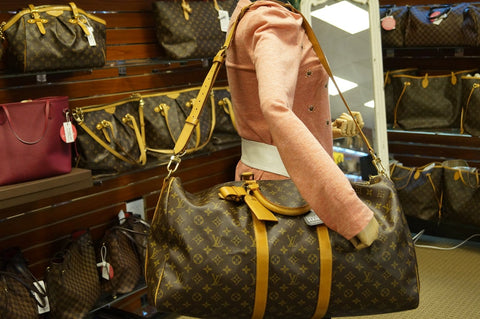 LOUIS VUITTON Monogram Keepall Bandouliere 55 Boston Bag