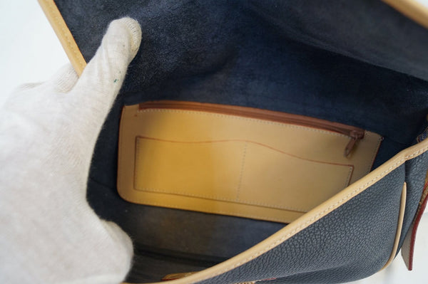 DOONEY & BOURKE Black Leather Shoulder Handbag