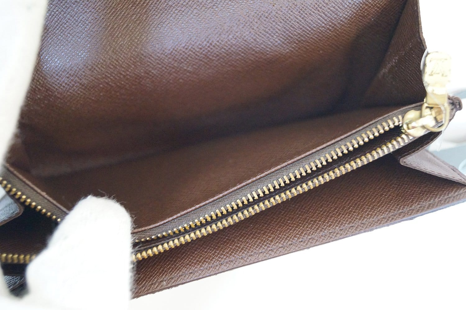 Sarah Wallet Studded Damier Ebene – Keeks Designer Handbags