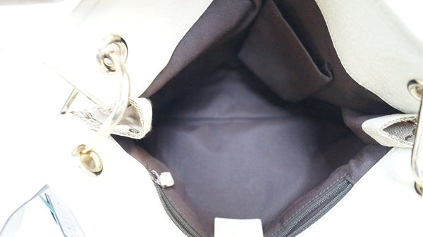 GUCCI GG Canvas Messenger Bag 120841