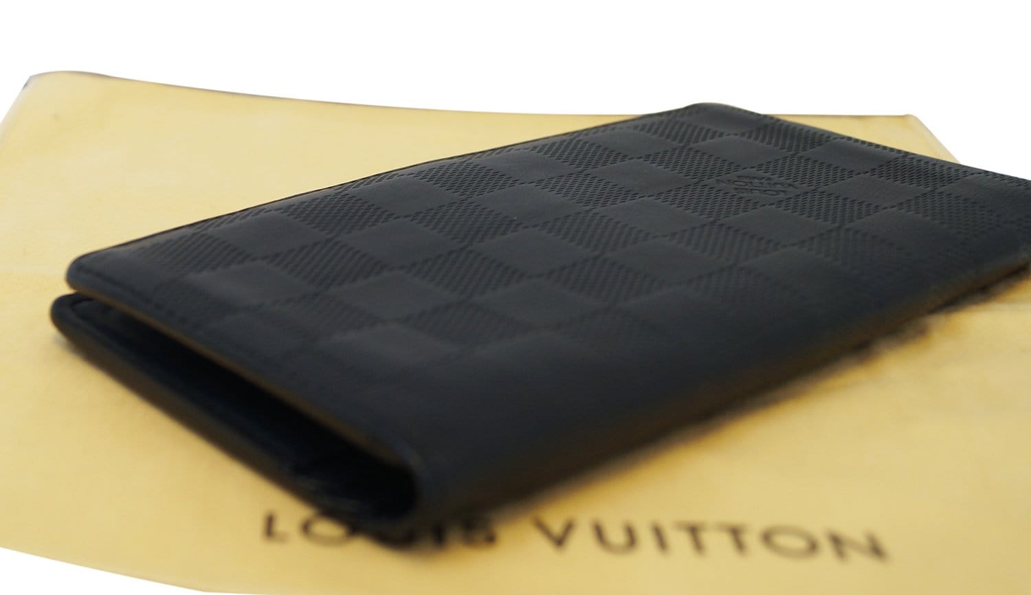 Louis Vuitton Damier Infini Navy Blue Leather Wallet – The Don's Luxury  Goods