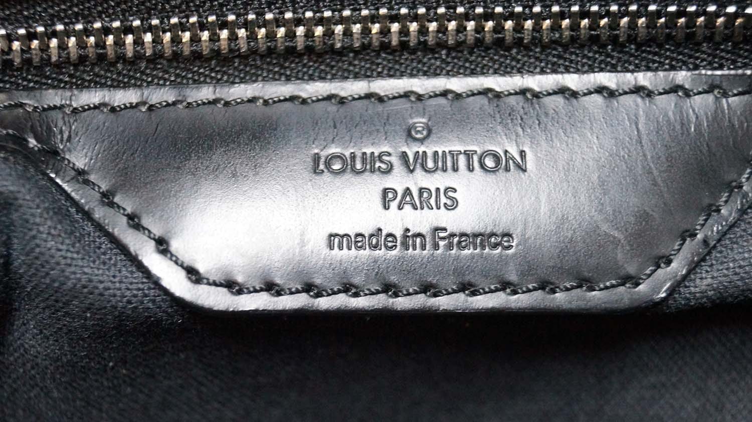Louis Vuitton Mens Porte Documents Voyage Briefcase Damier Graphite PM –  Luxe Collective