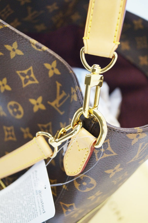 LOUIS VUITTON Monogram Melie Hobo Shoulder Bag