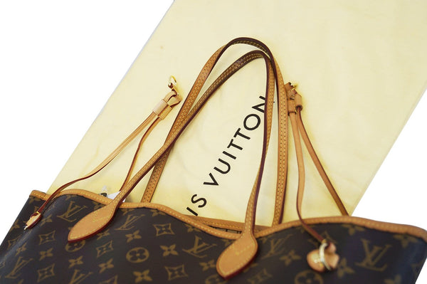LOUIS VUITTON Monogram Neverfull MM Shoulder Bag