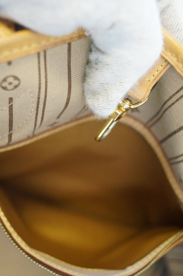 LOUIS VUITTON Monogram Neverfull MM Shoulder Bag