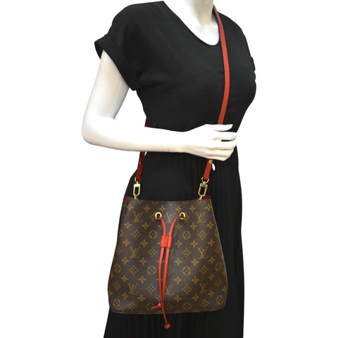LOUIS VUITTON Neonoe Monogram Canvas Shoulder Bag Brown
