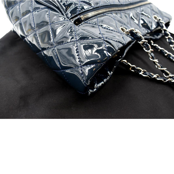 Chanel Chic Glitter Large Patent Leather Tote Bag Blue - Top Left