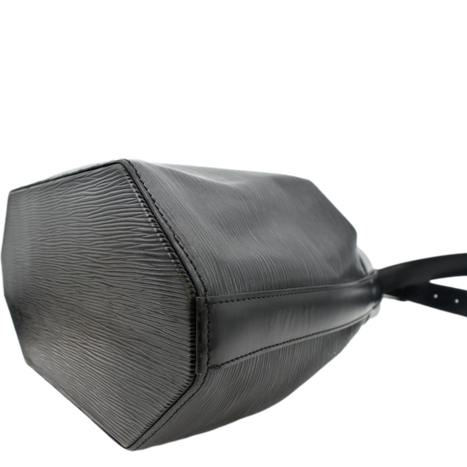 Louis Vuitton Black Epi Sac D'Epaule GM Bucket Bag W/ Pouch – Season 2  Consign